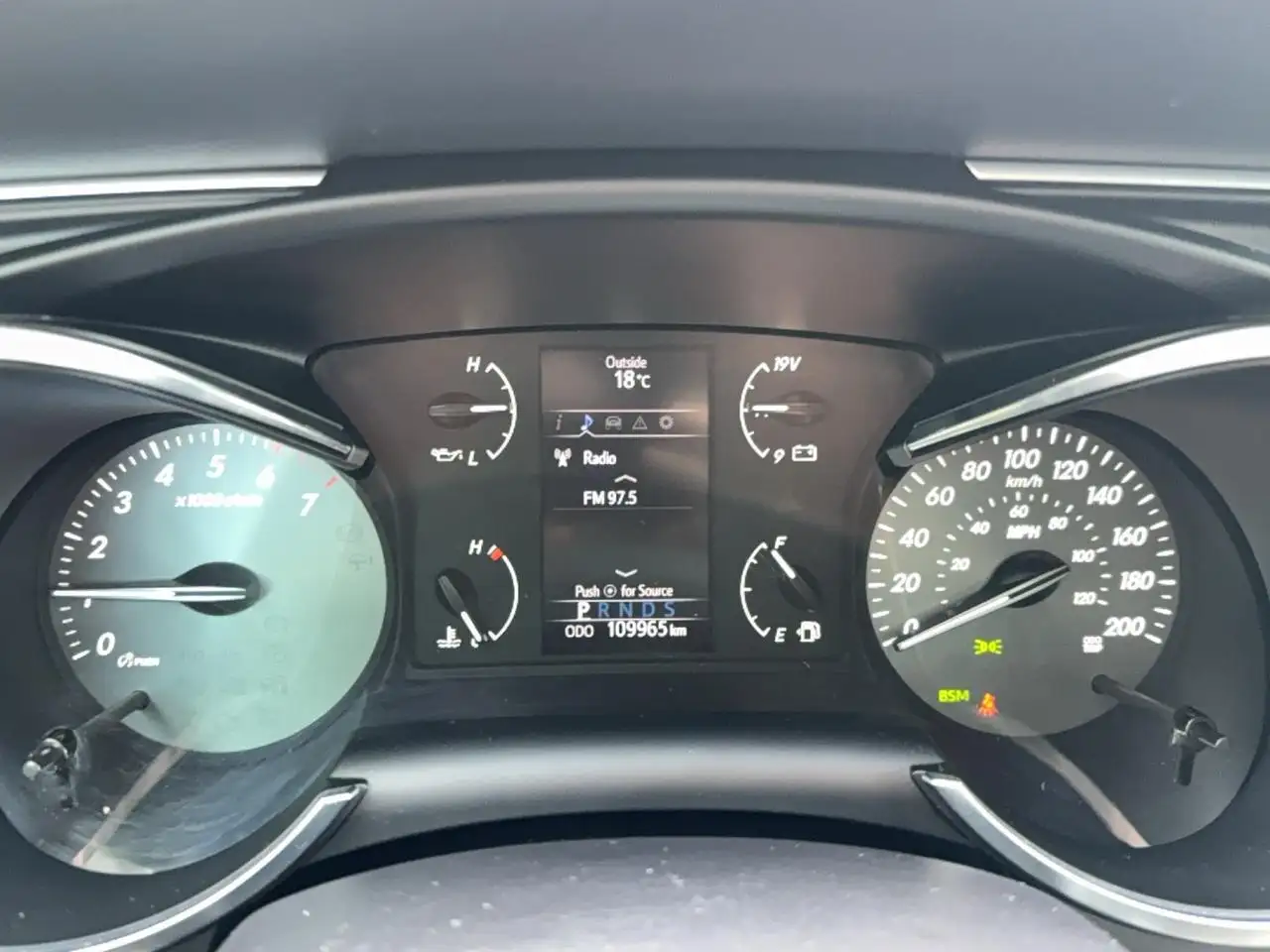 Toyota Sequoia photo Toyota Sequoia