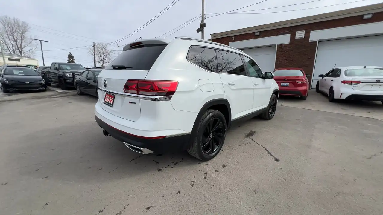 Volkswagen Atlas photo Volkswagen Atlas