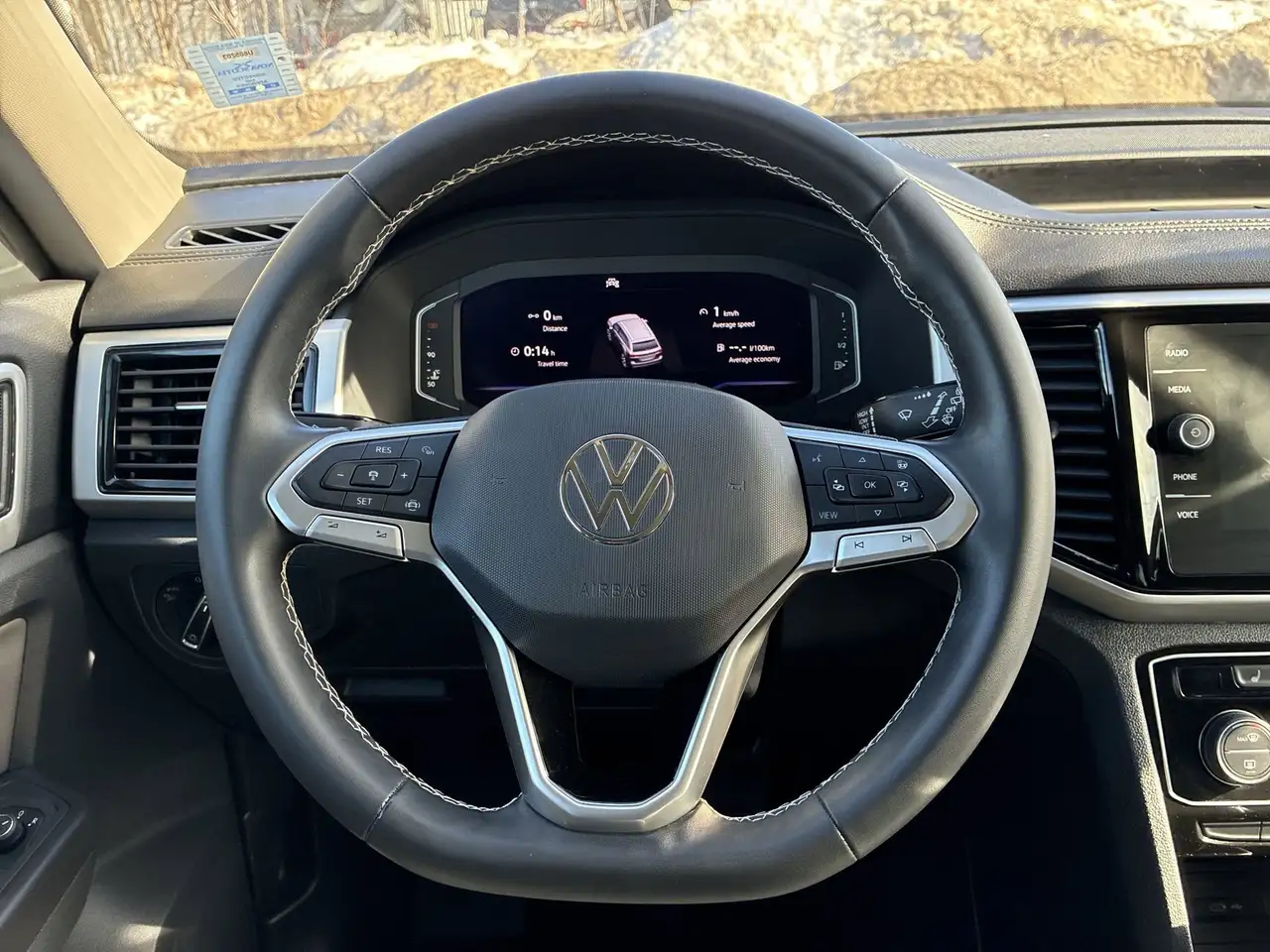 Volkswagen Atlas снимка Volkswagen Atlas