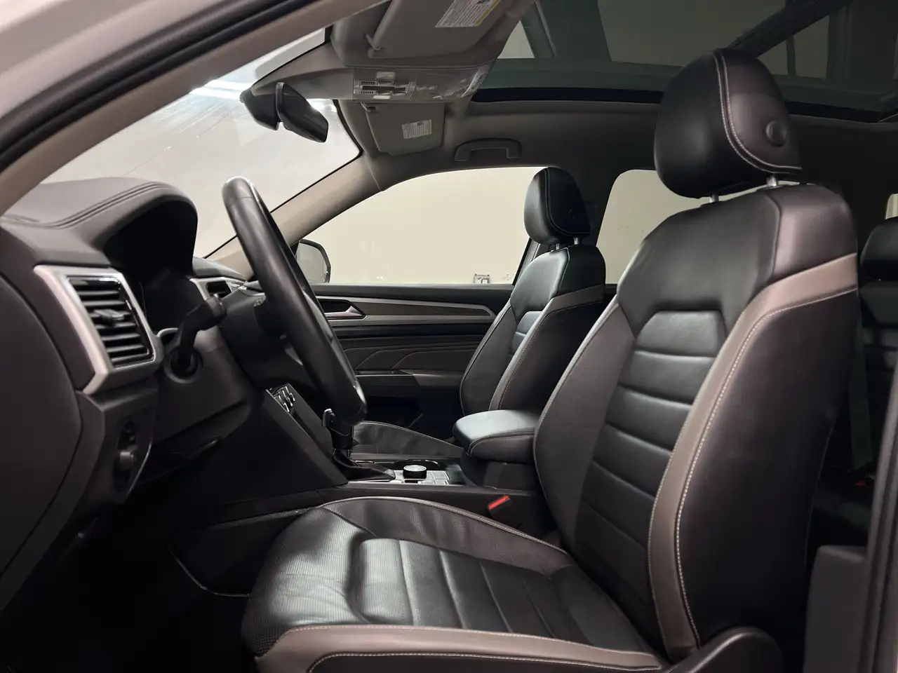 Volkswagen Atlas photo Volkswagen Atlas