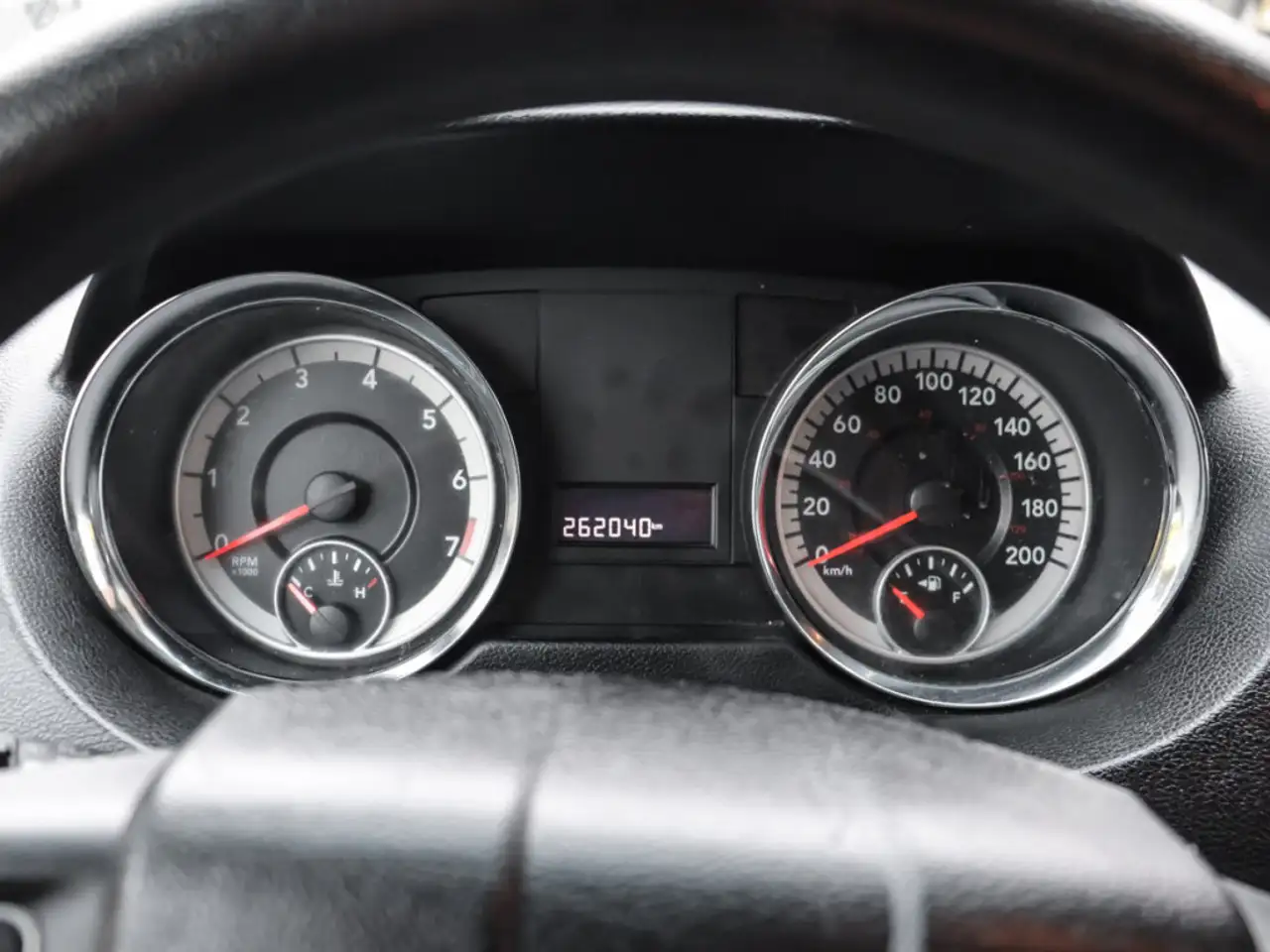 Dodge Grand Caravan снимка Dodge Grand Caravan