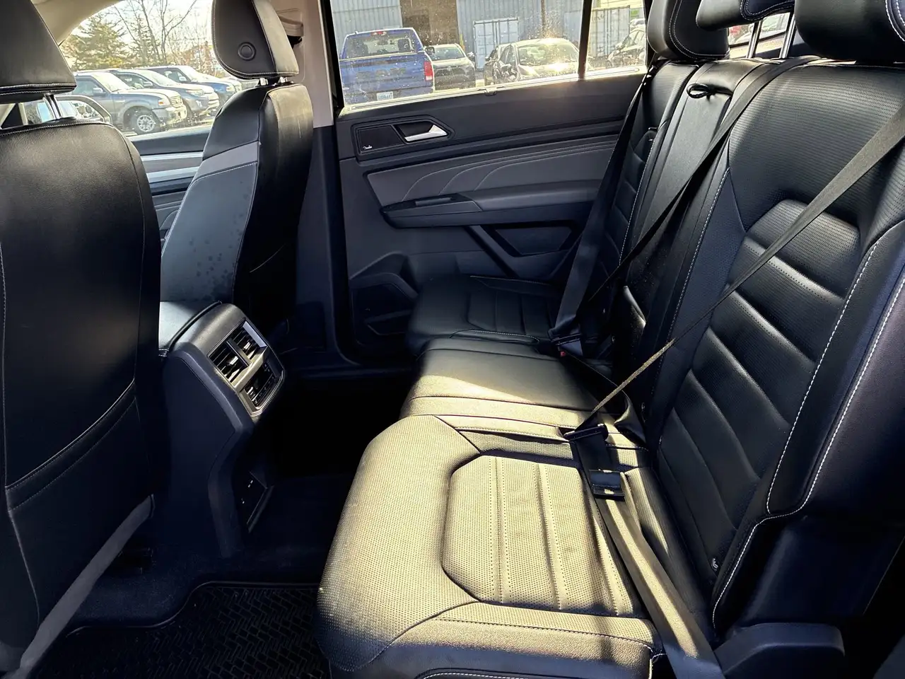 Volkswagen Atlas снимка Volkswagen Atlas
