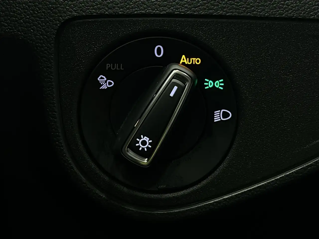 Volkswagen Atlas photo Volkswagen Atlas