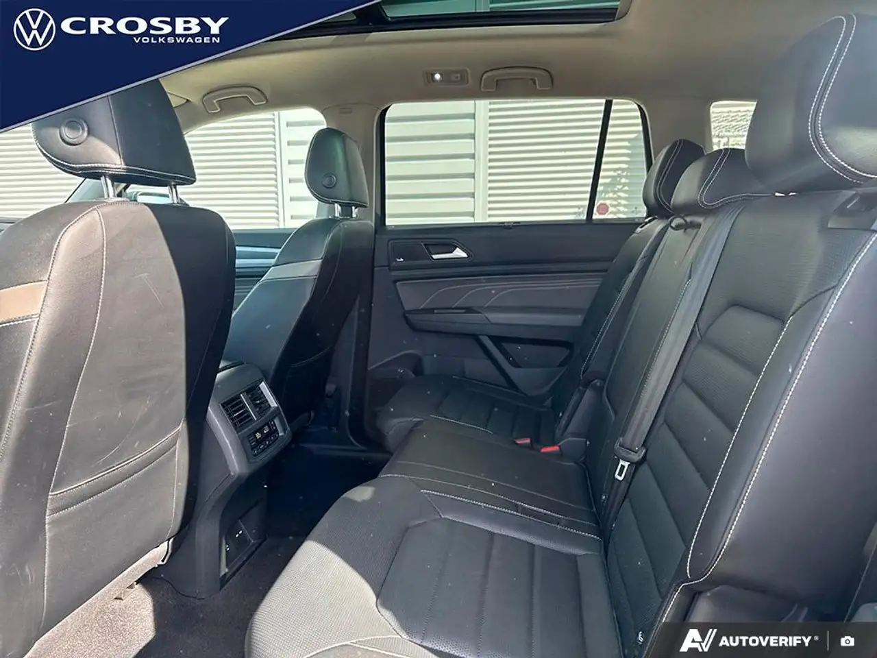 Volkswagen Atlas photo Volkswagen Atlas