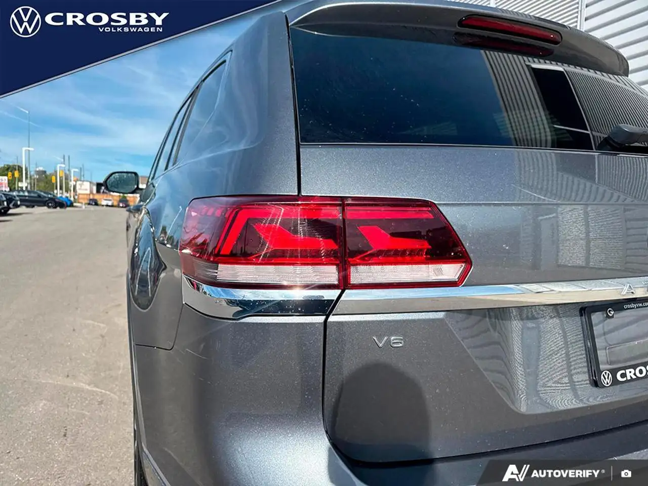 Volkswagen Atlas photo Volkswagen Atlas