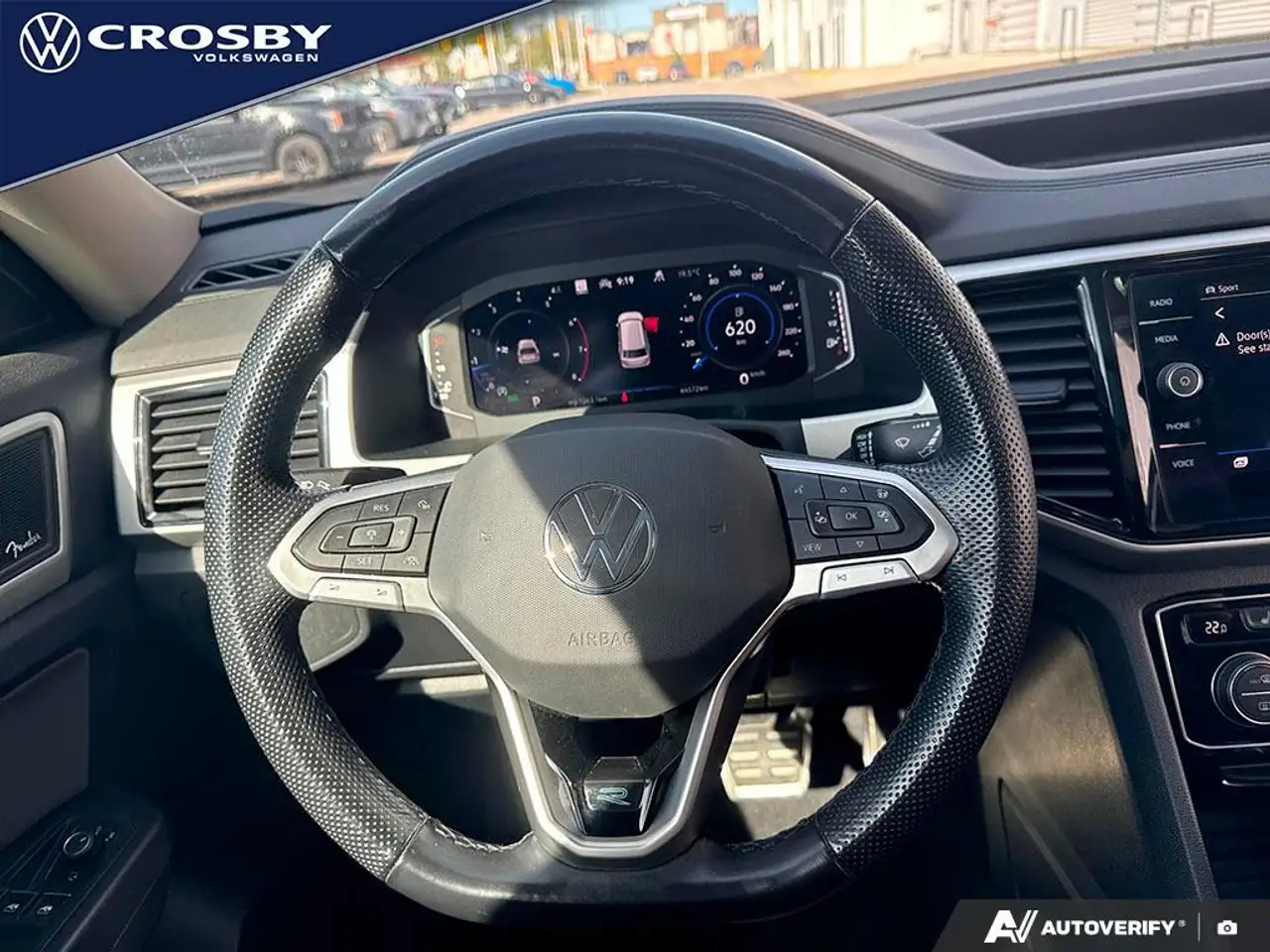 Volkswagen Atlas photo Volkswagen Atlas