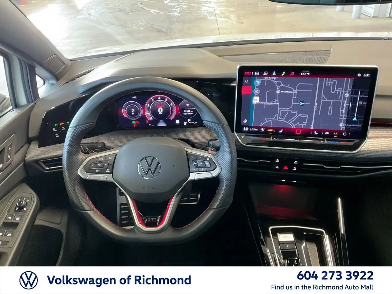 Volkswagen Golf GTI снимка Volkswagen Golf GTI