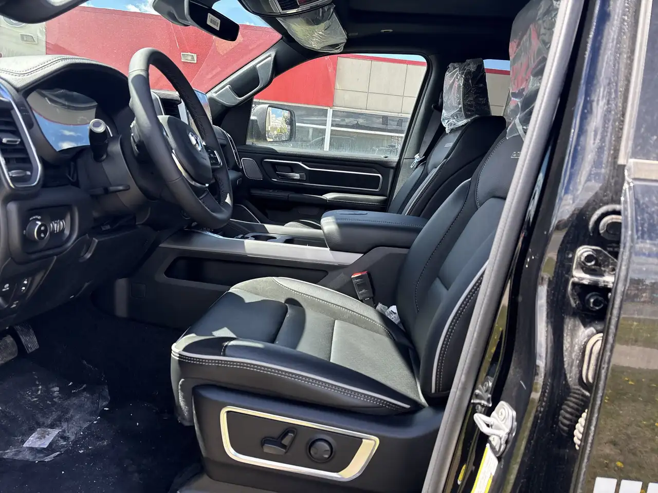 RAM 1500 photo RAM 1500