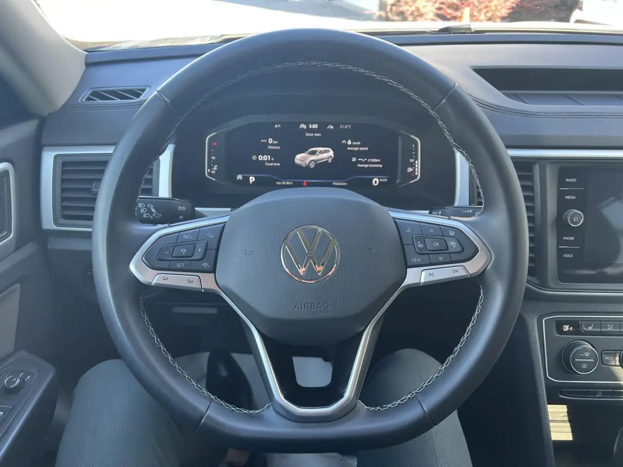 Volkswagen Atlas снимка Volkswagen Atlas