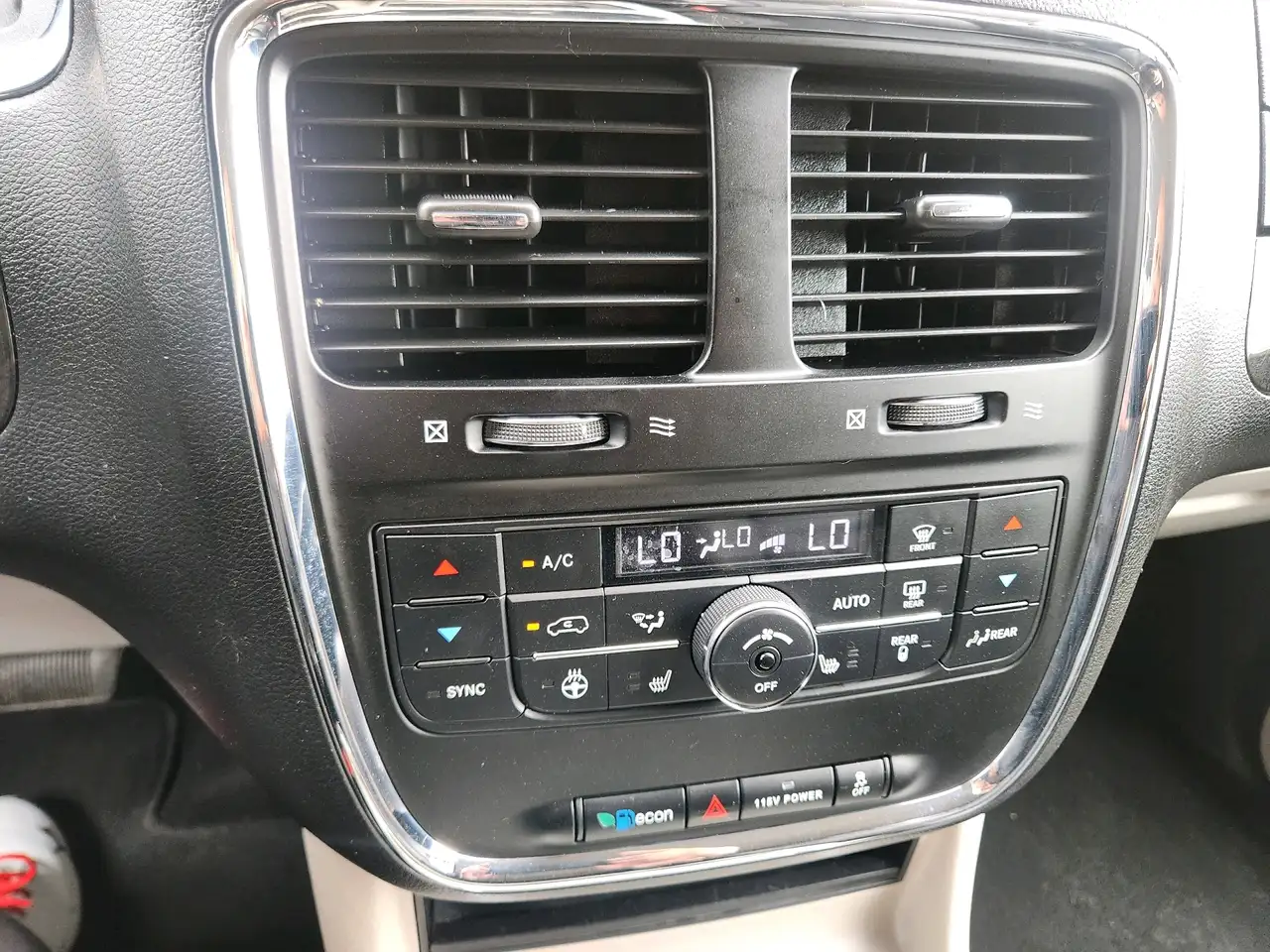 Dodge Grand Caravan снимка Dodge Grand Caravan