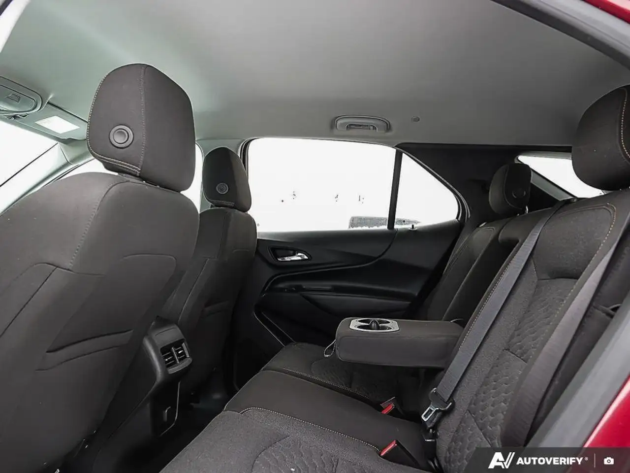 Chevrolet Equinox снимка Chevrolet Equinox