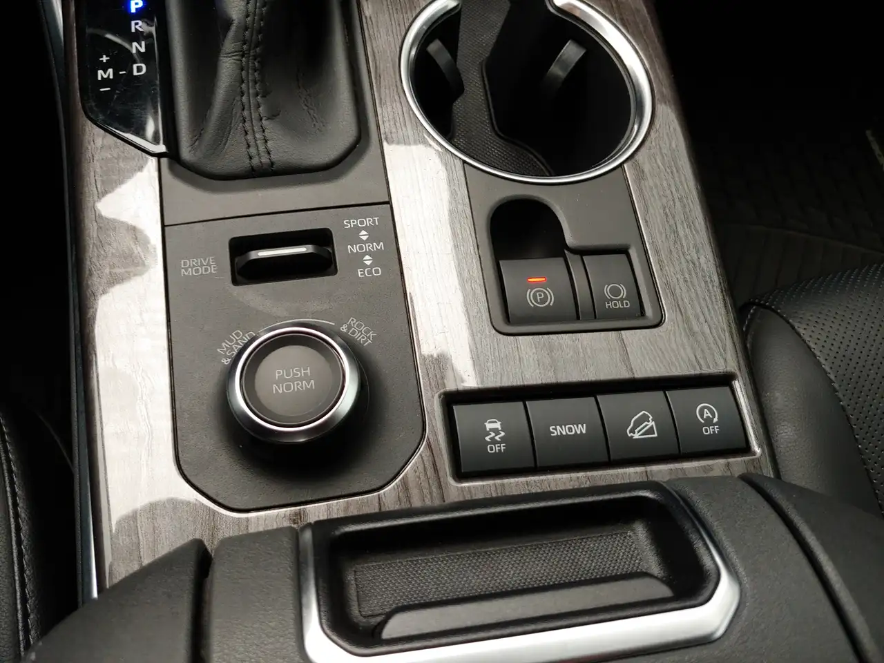 Toyota Highlander снимка Toyota Highlander