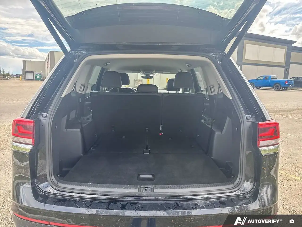 Volkswagen Atlas снимка Volkswagen Atlas