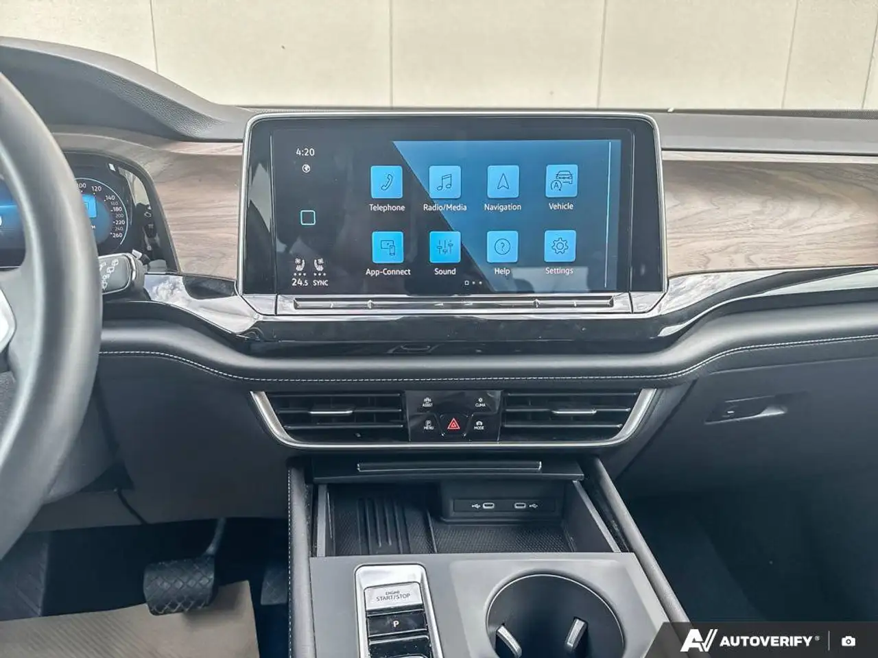 Volkswagen Atlas снимка Volkswagen Atlas