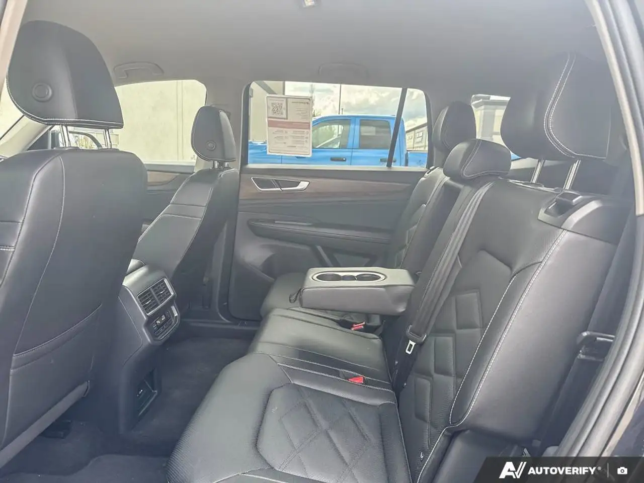 Volkswagen Atlas снимка Volkswagen Atlas