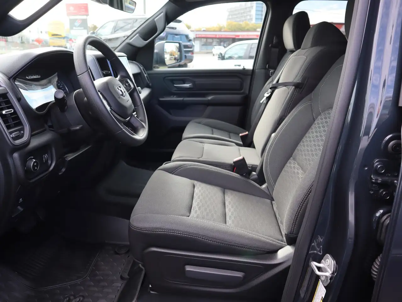 RAM 1500 fotografie RAM 1500