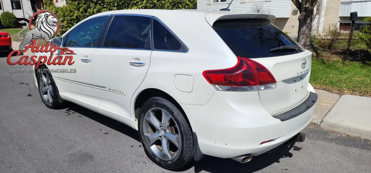 Toyota Venza снимка Toyota Venza