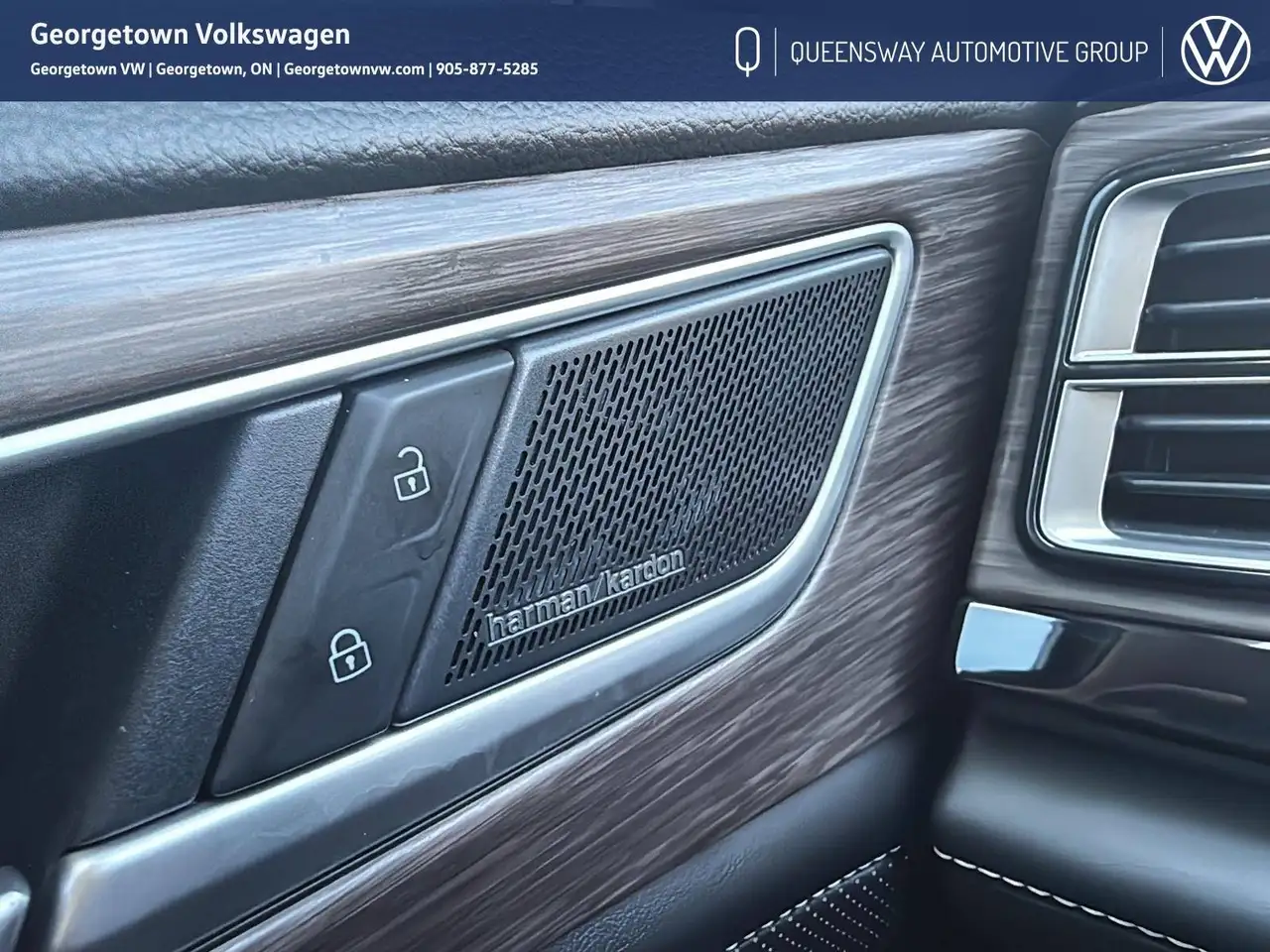Volkswagen Atlas photo Volkswagen Atlas