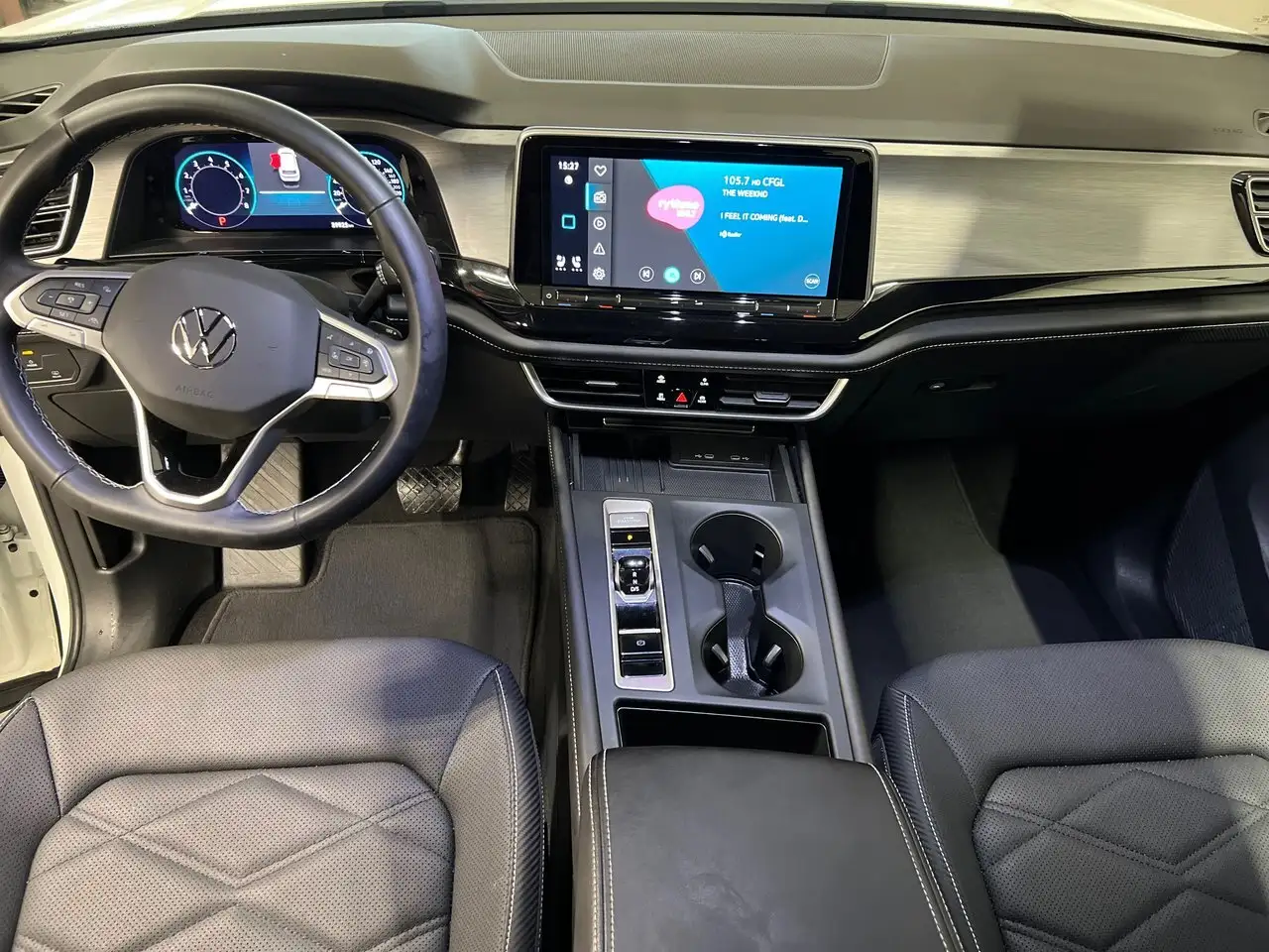 Volkswagen Atlas снимка Volkswagen Atlas