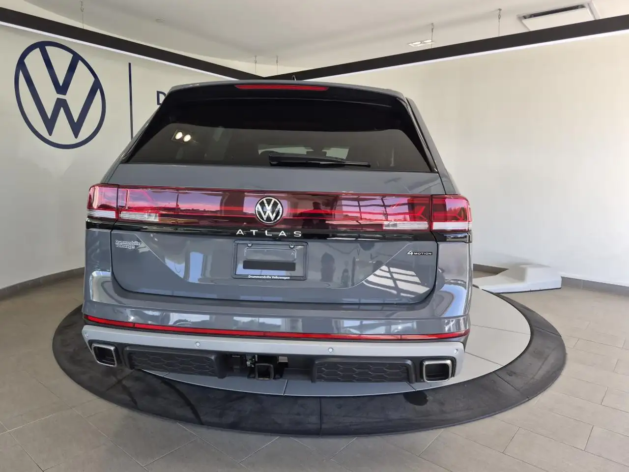 Volkswagen Atlas снимка Volkswagen Atlas