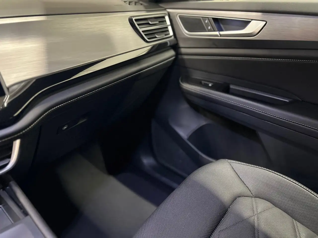 Volkswagen Atlas снимка Volkswagen Atlas
