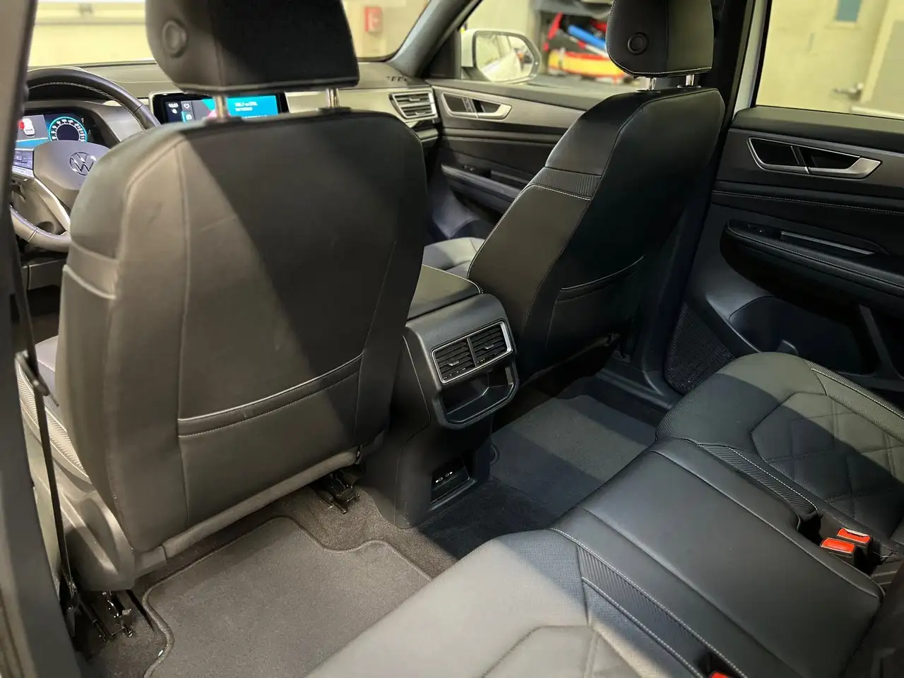 Volkswagen Atlas снимка Volkswagen Atlas