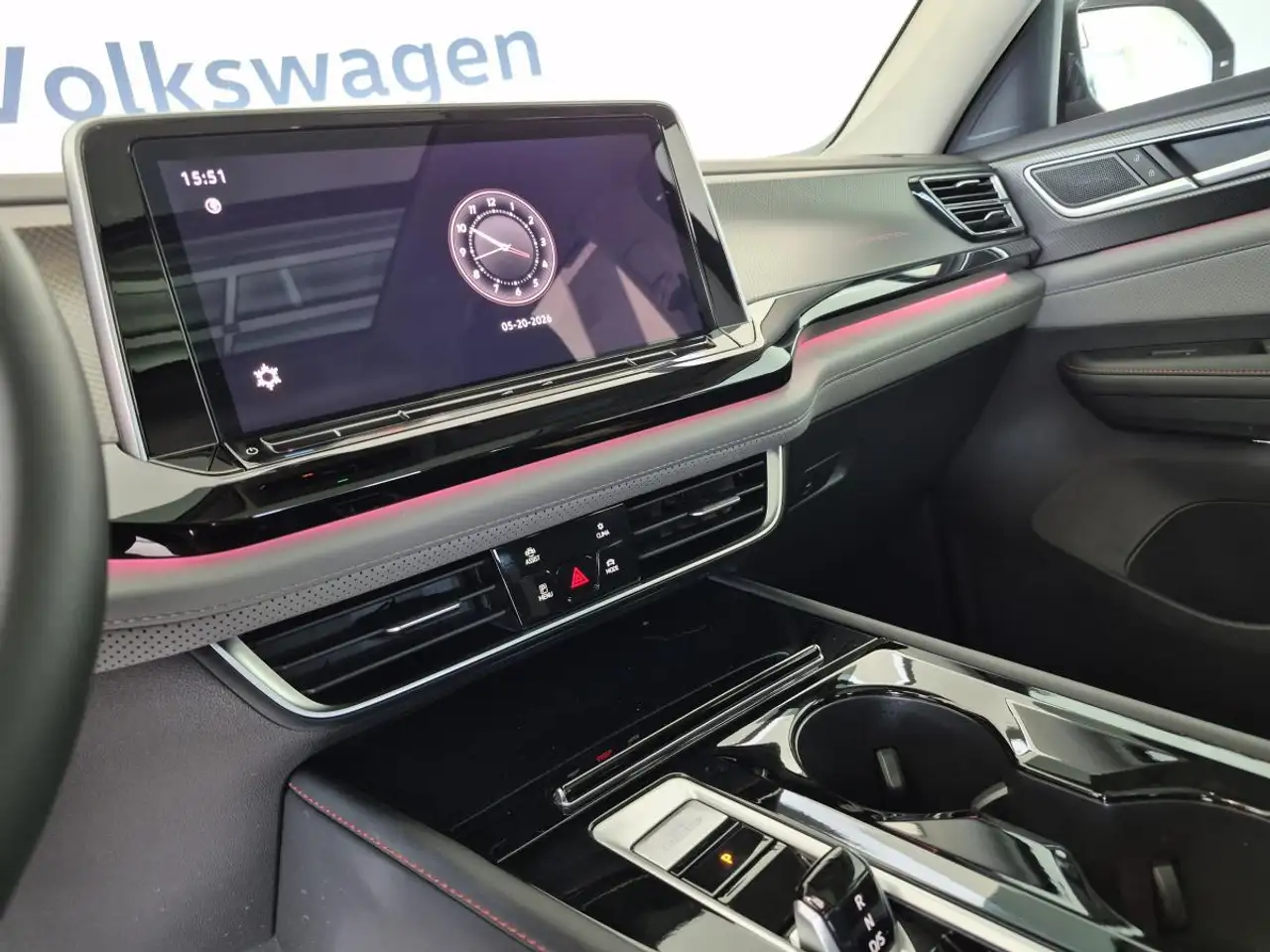 Volkswagen Atlas снимка Volkswagen Atlas