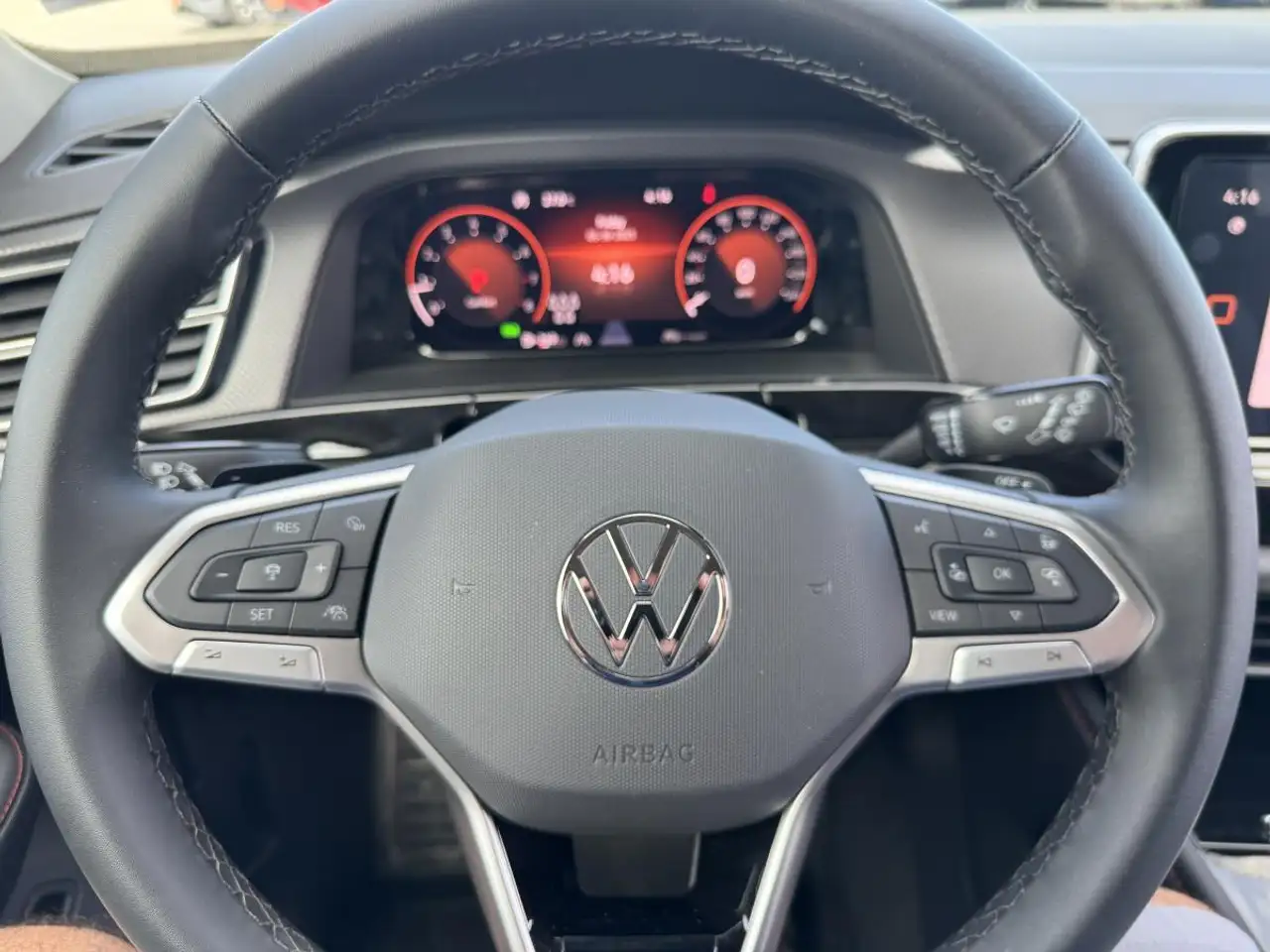 Volkswagen Atlas снимка Volkswagen Atlas