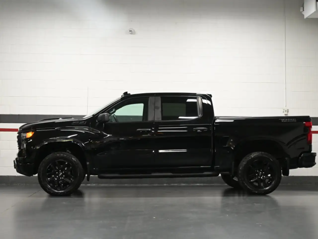 Chevrolet Silverado 1500 photo Chevrolet Silverado 1500