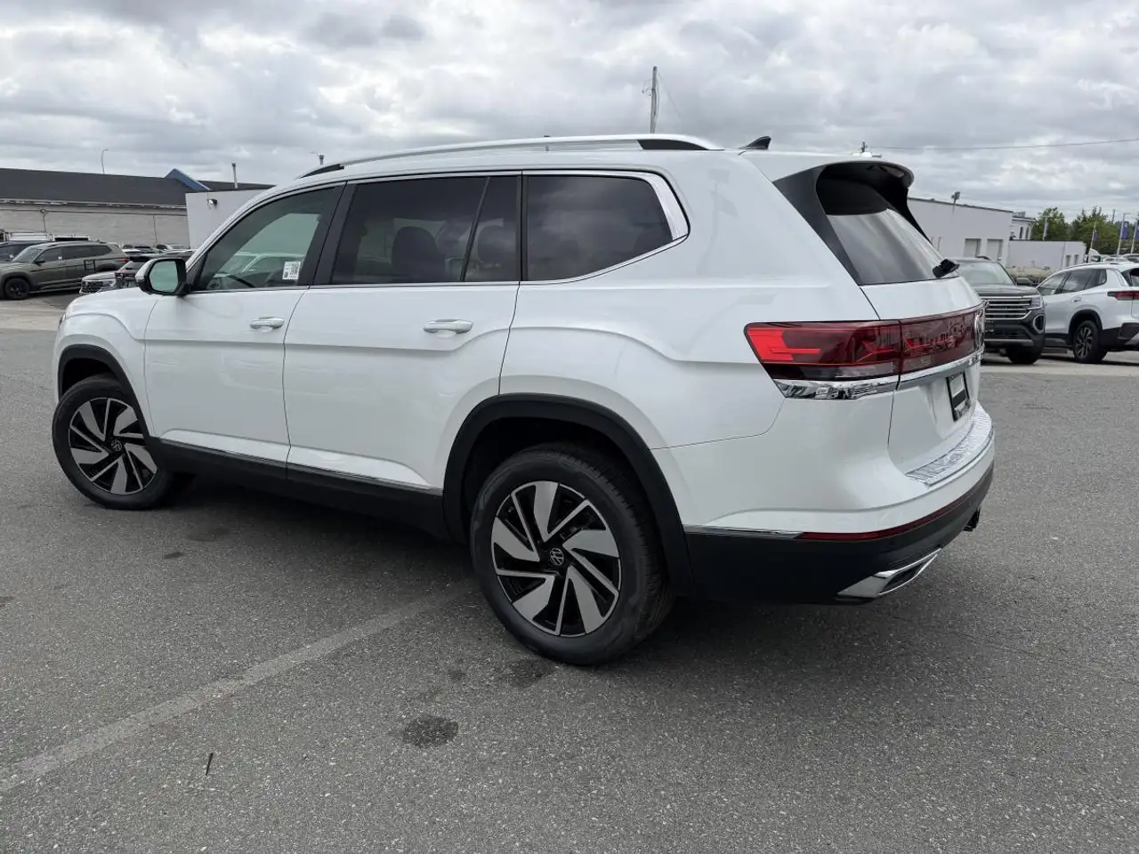Volkswagen Atlas снимка Volkswagen Atlas