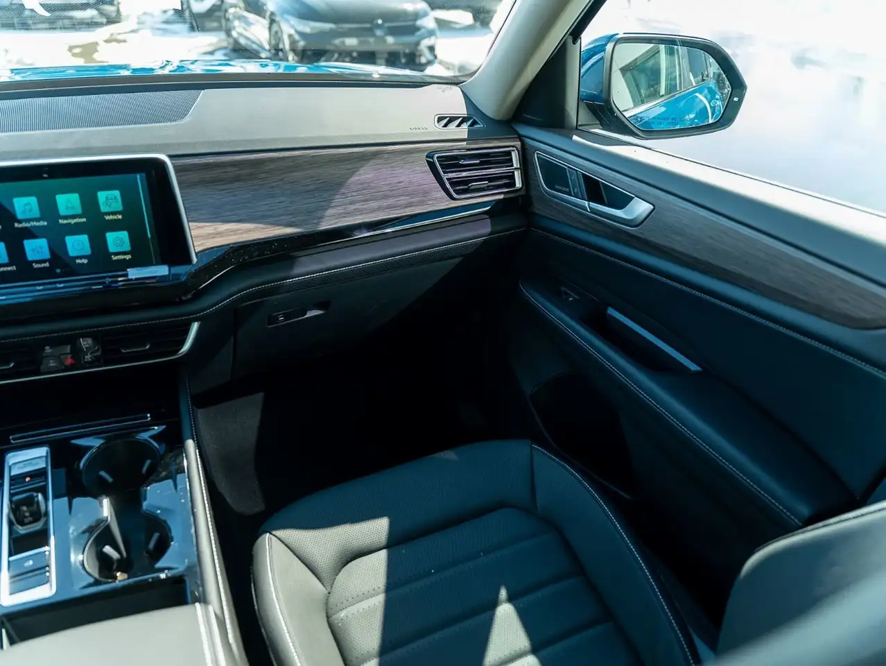 Volkswagen Atlas снимка Volkswagen Atlas