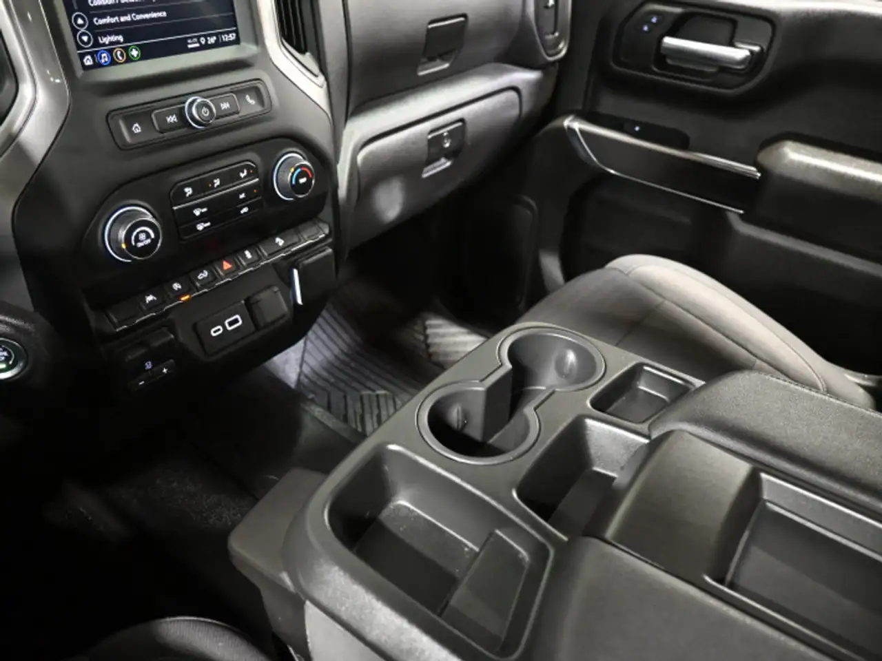 Chevrolet Silverado 1500 photo Chevrolet Silverado 1500