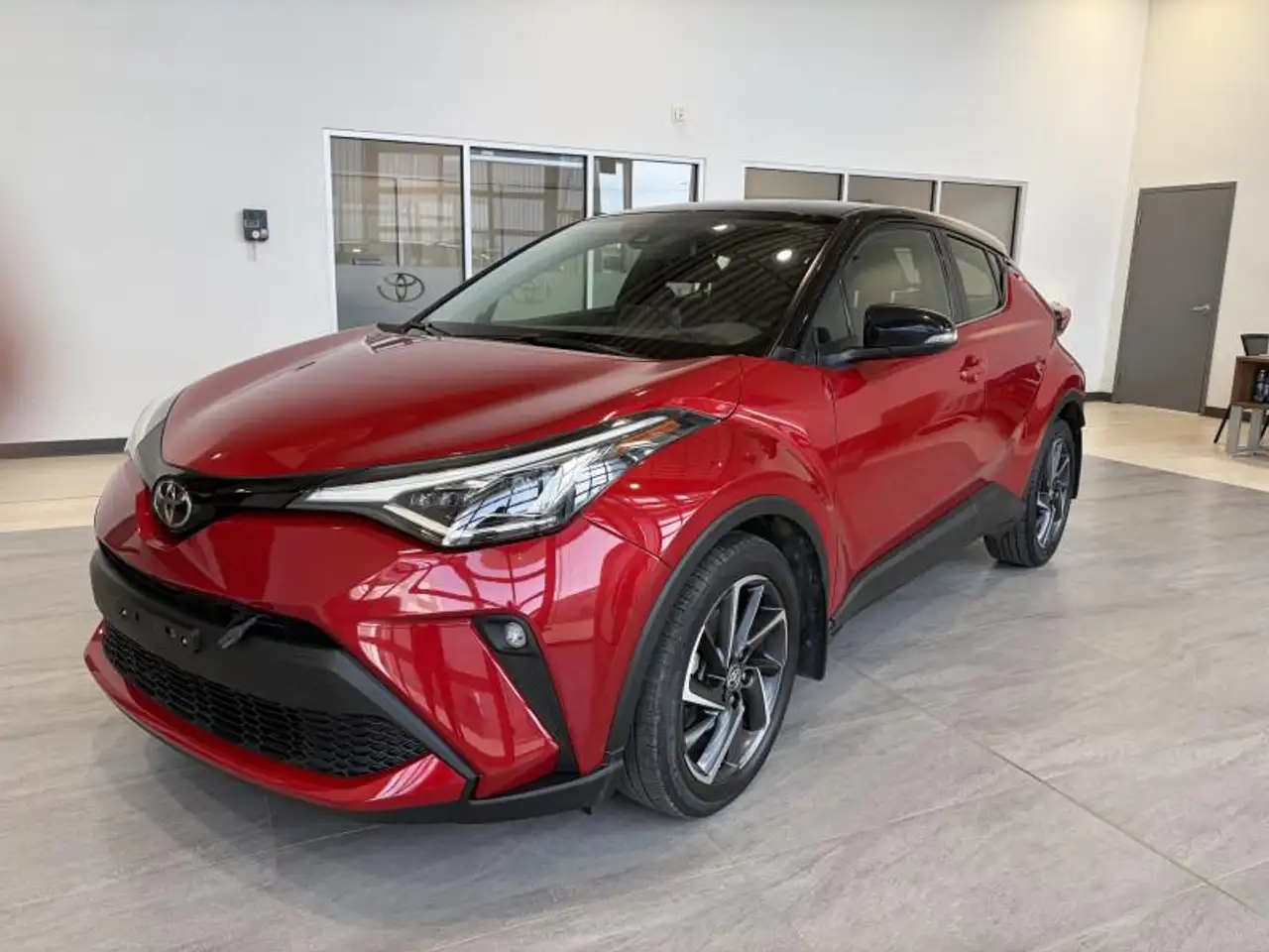 Toyota C-HR снимка Toyota C-HR
