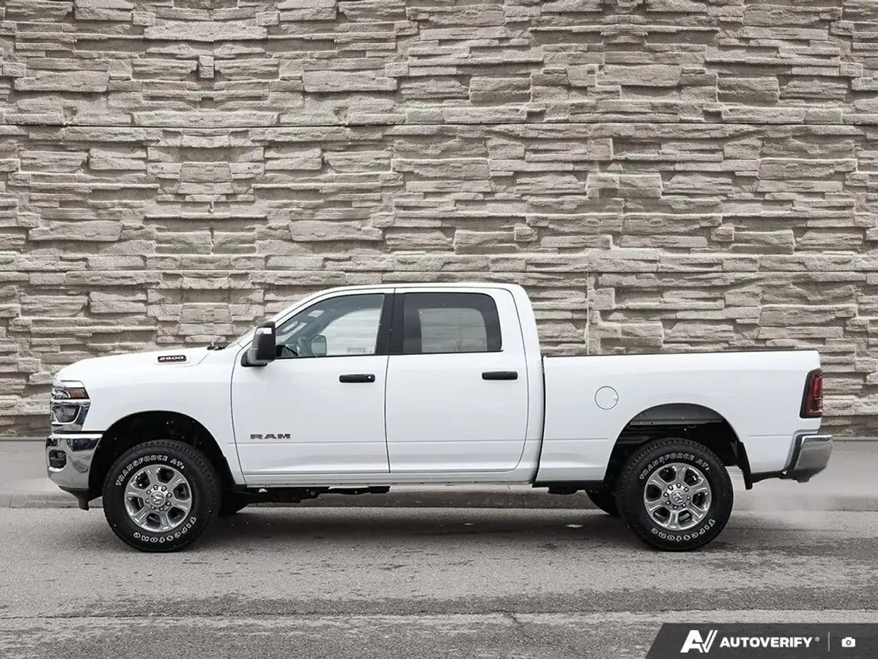 RAM 2500 снимка RAM 2500