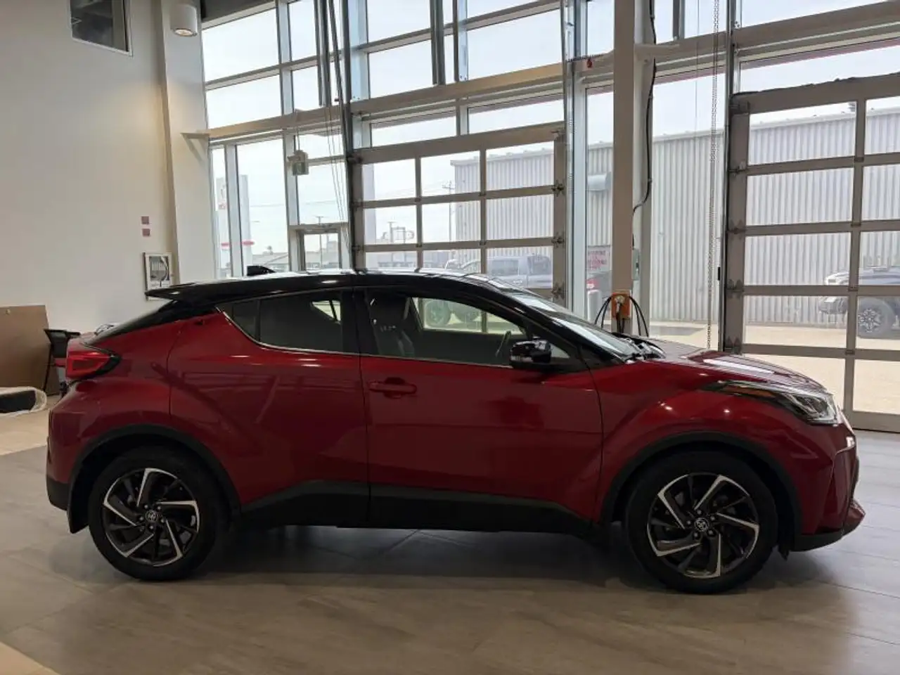 Toyota C-HR снимка Toyota C-HR