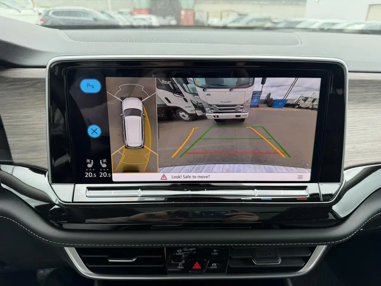 Volkswagen Atlas снимка Volkswagen Atlas