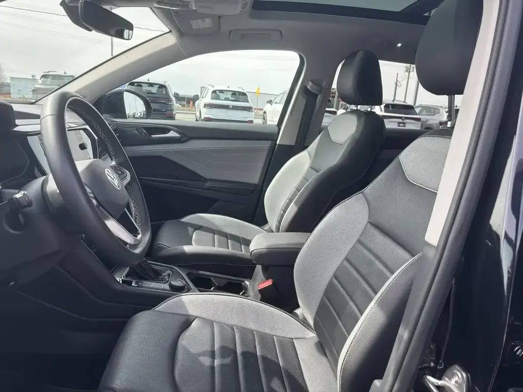 Volkswagen Taos снимка Volkswagen Taos