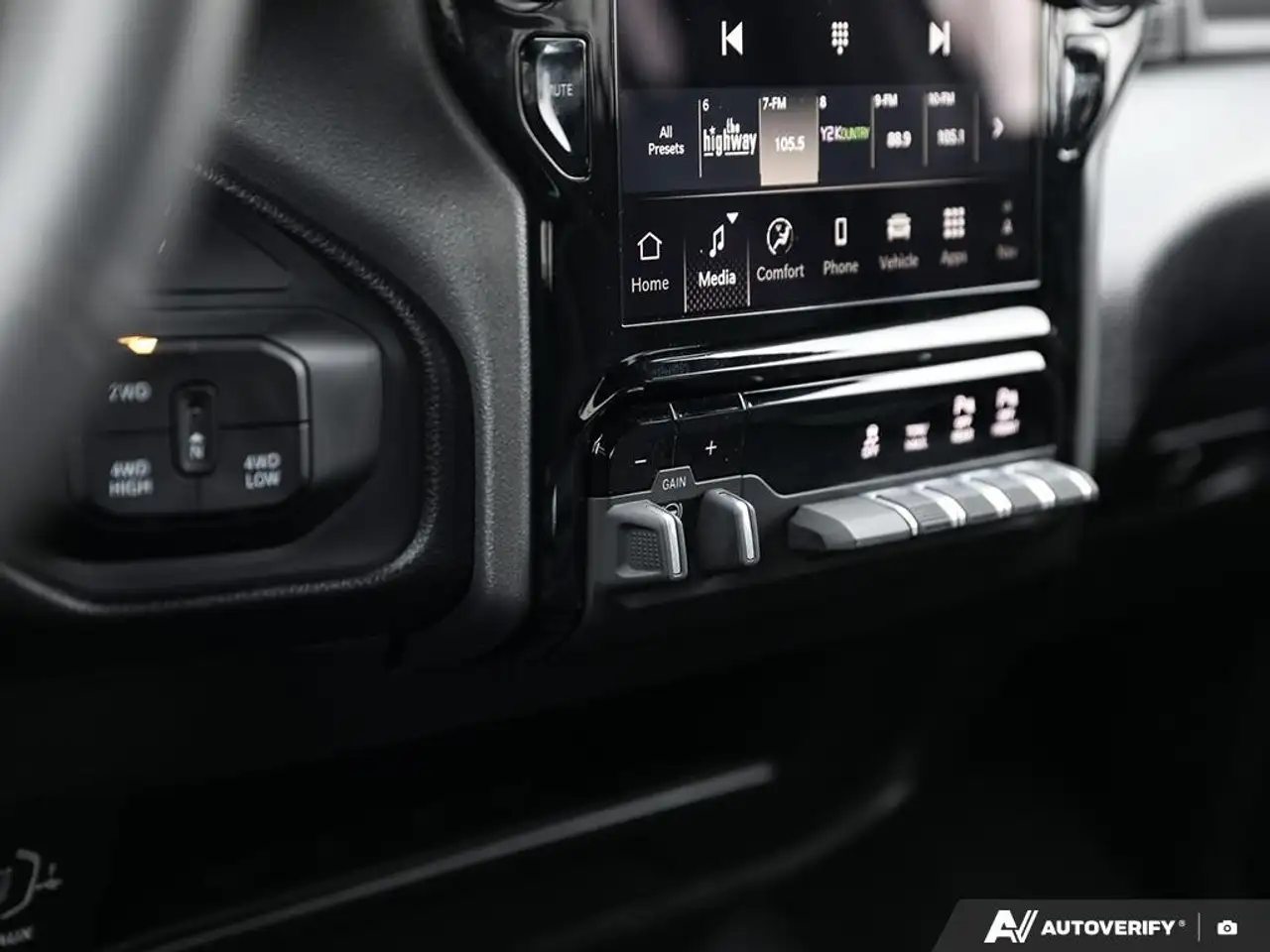 RAM 2500 снимка RAM 2500