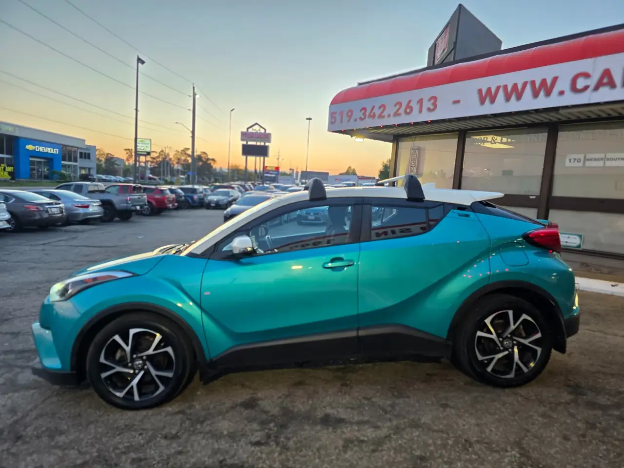 Toyota C-HR снимка Toyota C-HR
