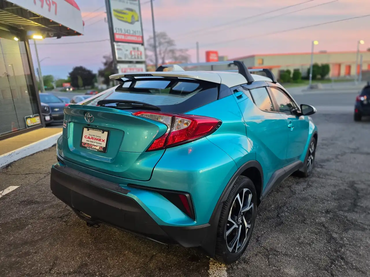 Toyota C-HR снимка Toyota C-HR