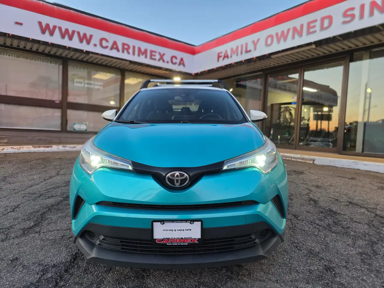 Toyota C-HR снимка Toyota C-HR