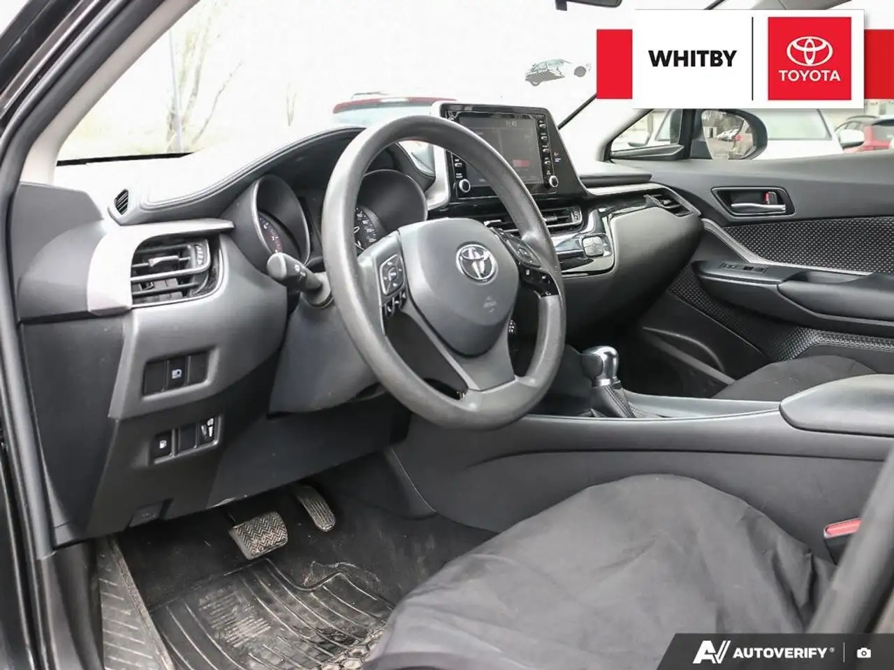 Toyota C-HR снимка Toyota C-HR