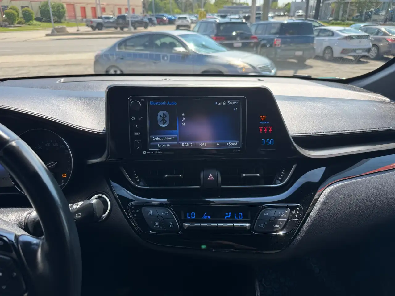 Toyota C-HR снимка Toyota C-HR