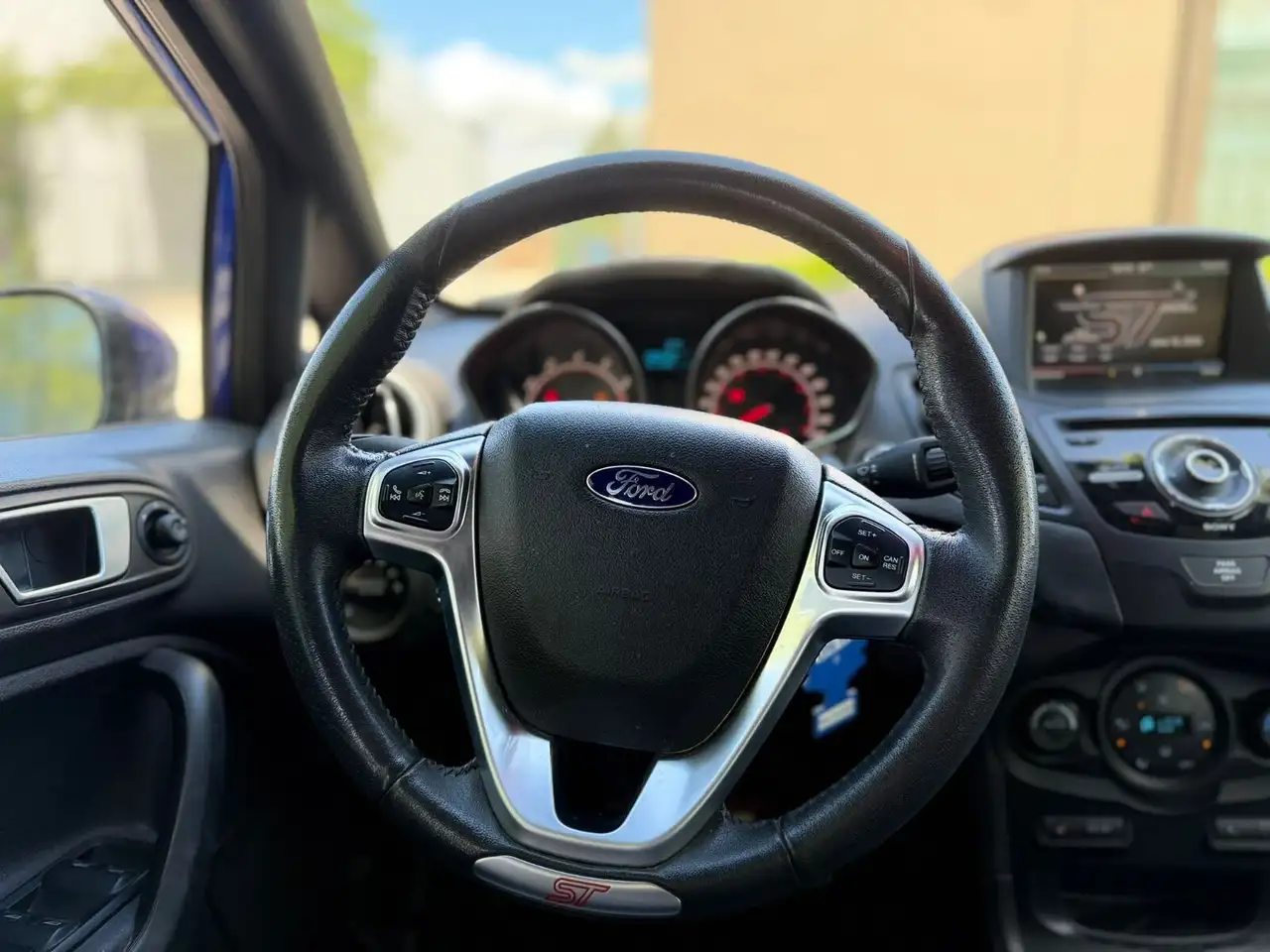 Ford Fiesta снимка Ford Fiesta