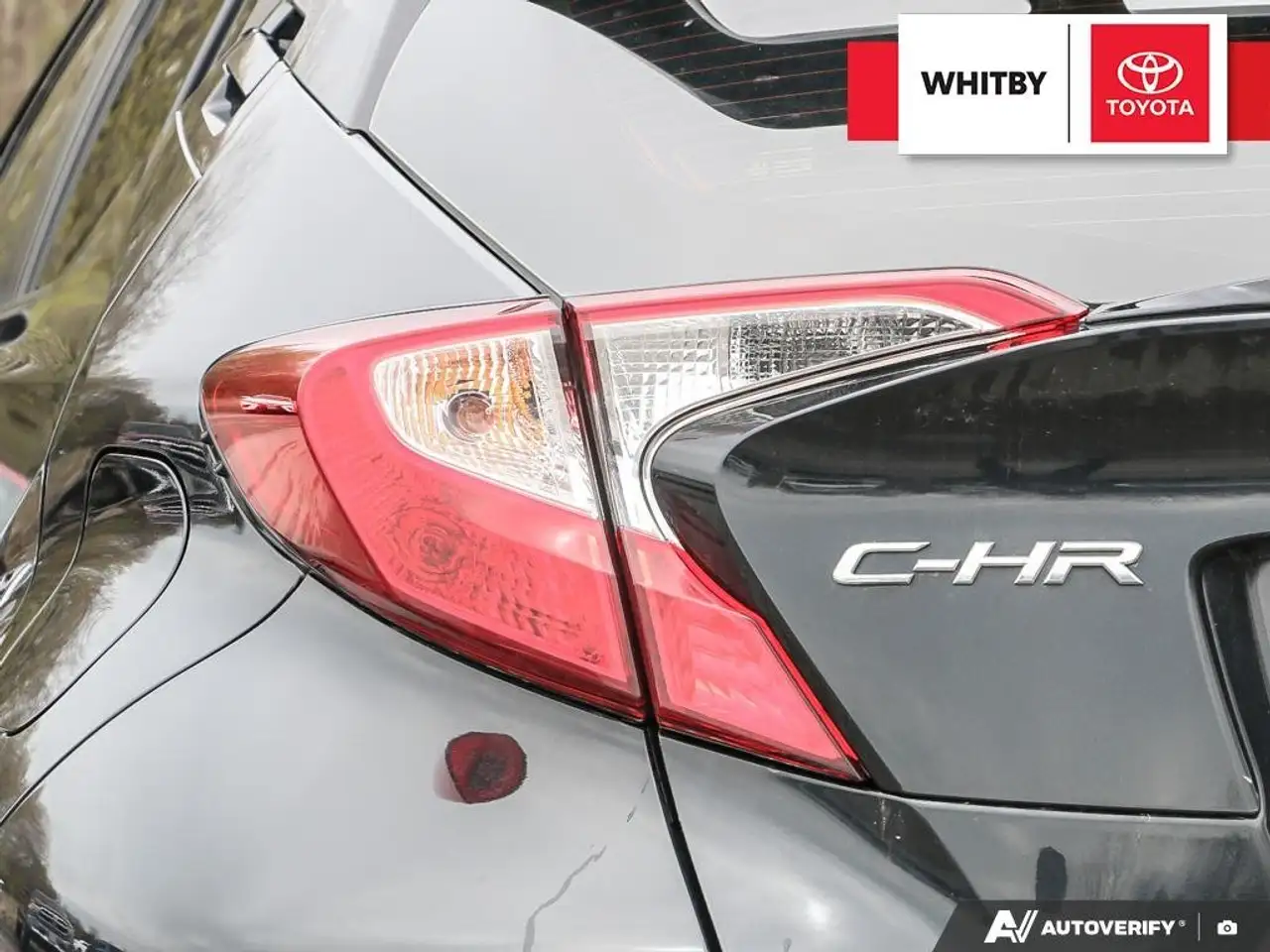 Toyota C-HR снимка Toyota C-HR