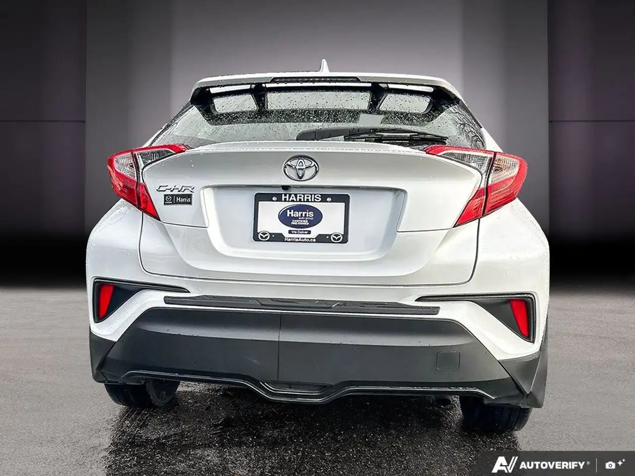 Toyota C-HR снимка Toyota C-HR