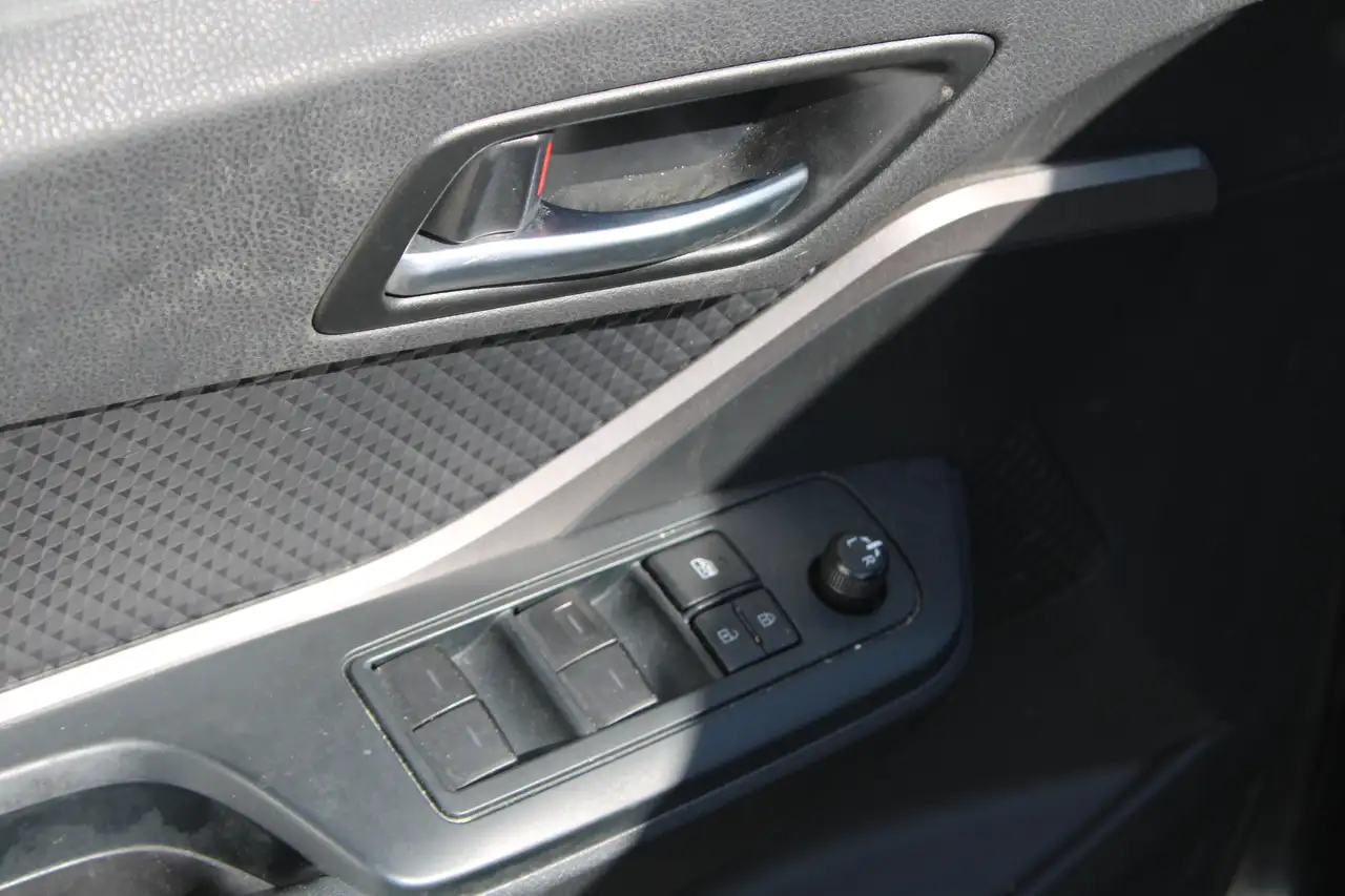 Toyota C-HR fotografie Toyota C-HR