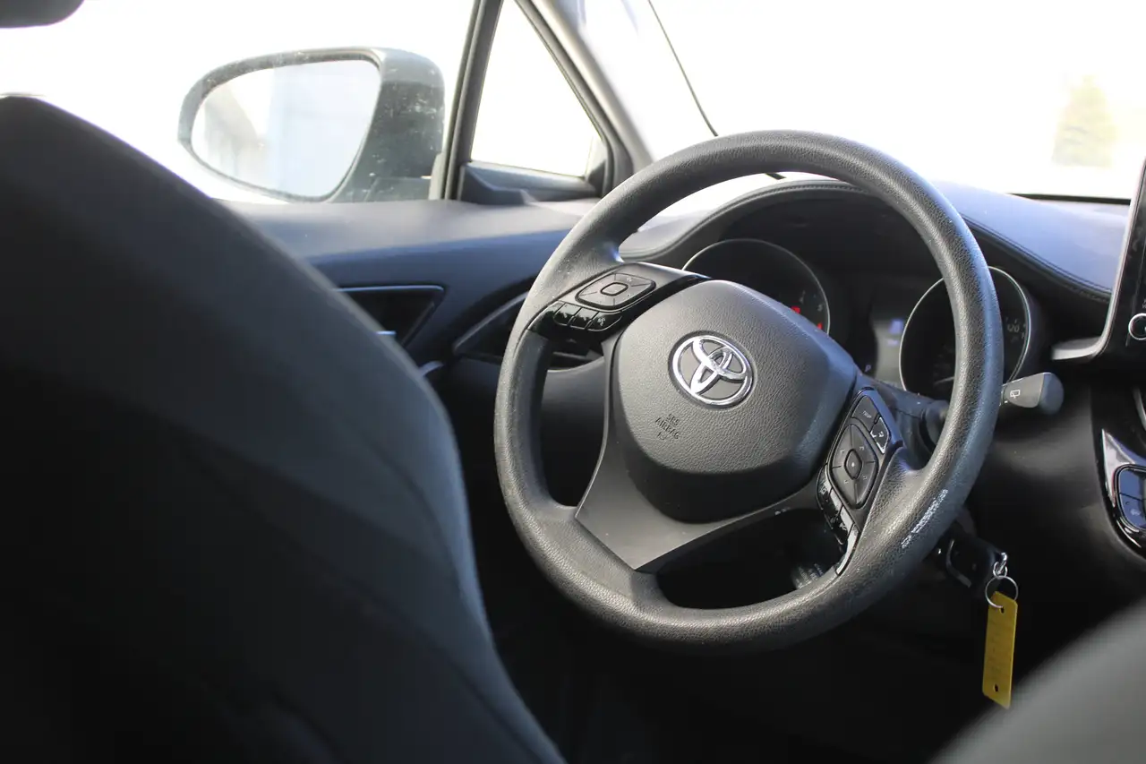 Toyota C-HR fotografie Toyota C-HR