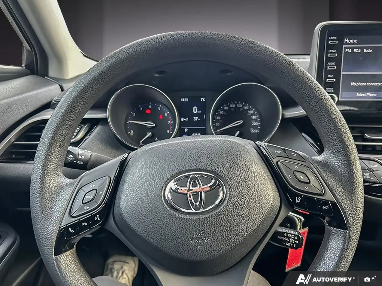 Toyota C-HR снимка Toyota C-HR