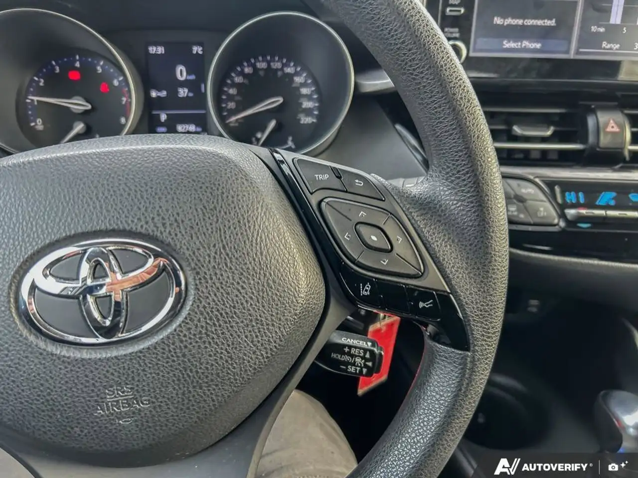Toyota C-HR снимка Toyota C-HR